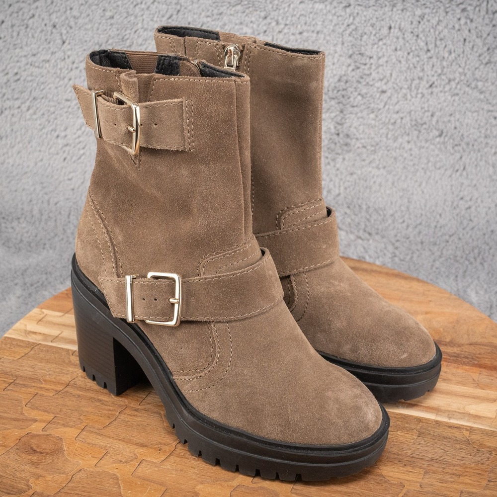 Kenneth Cole "Rhode" Suede Ankle Boots Double‎ Buckle Lug Polar Grip Sole Sz 5